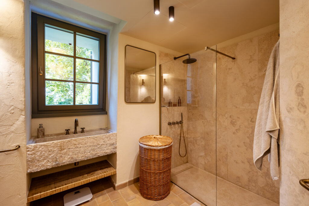 Courtyard Suite